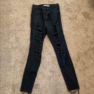 Levi distressed skinny jeans